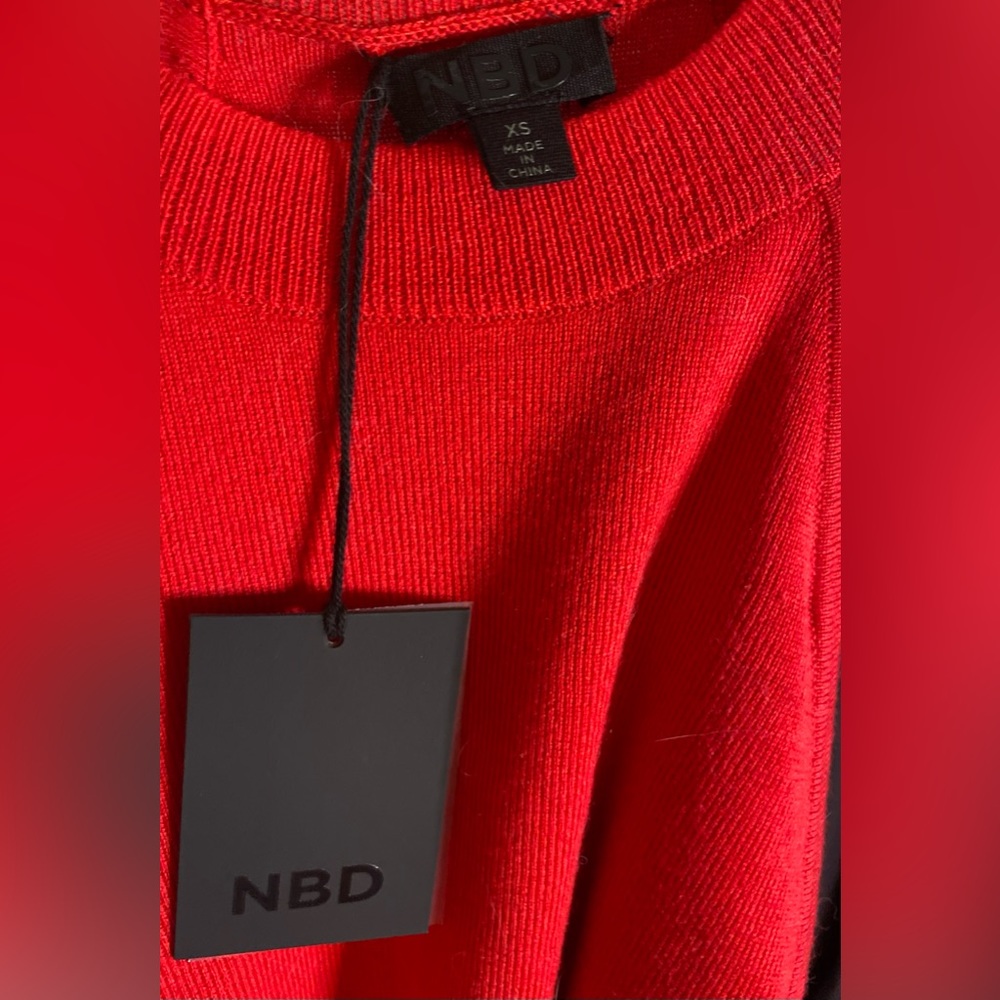NWT NBD “Prate” Shoulder Cut-out Red Sweater XS - Picture 6 of 6
